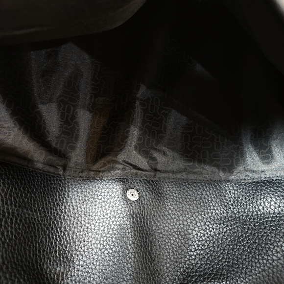 NWOT URBAN RENEWAL USHER BLACK FAUX LEATHER MESSENGER BAG 19" X 13" - Picture 9 of 10